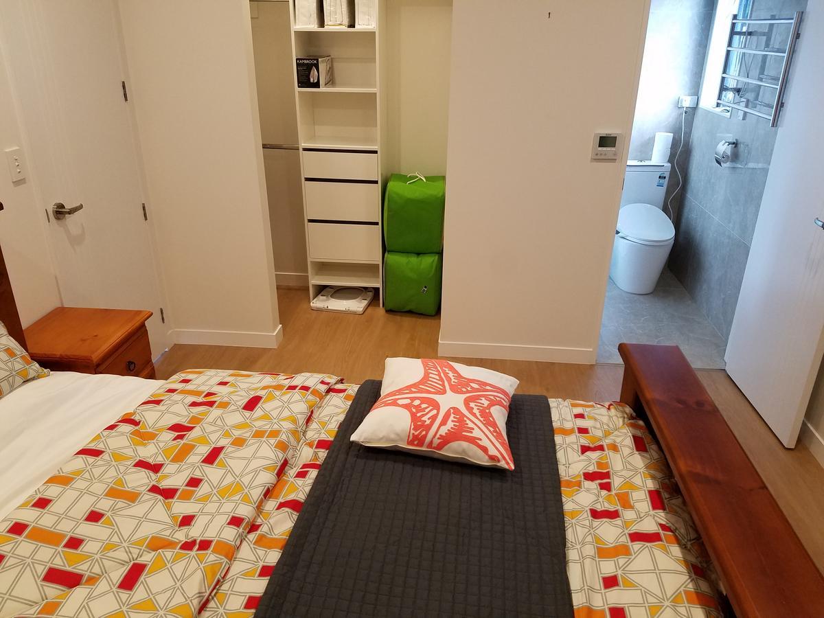New Smart Home Nearby Plaza Auckland Exterior photo
