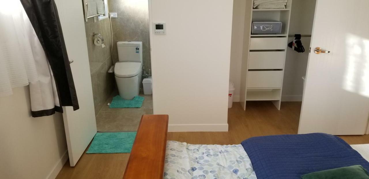 New Smart Home Nearby Plaza Auckland Exterior photo