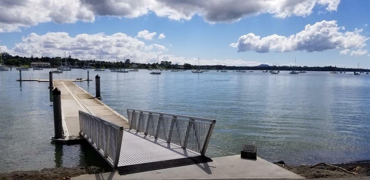 New Smart Home Nearby Plaza Auckland Exterior photo
